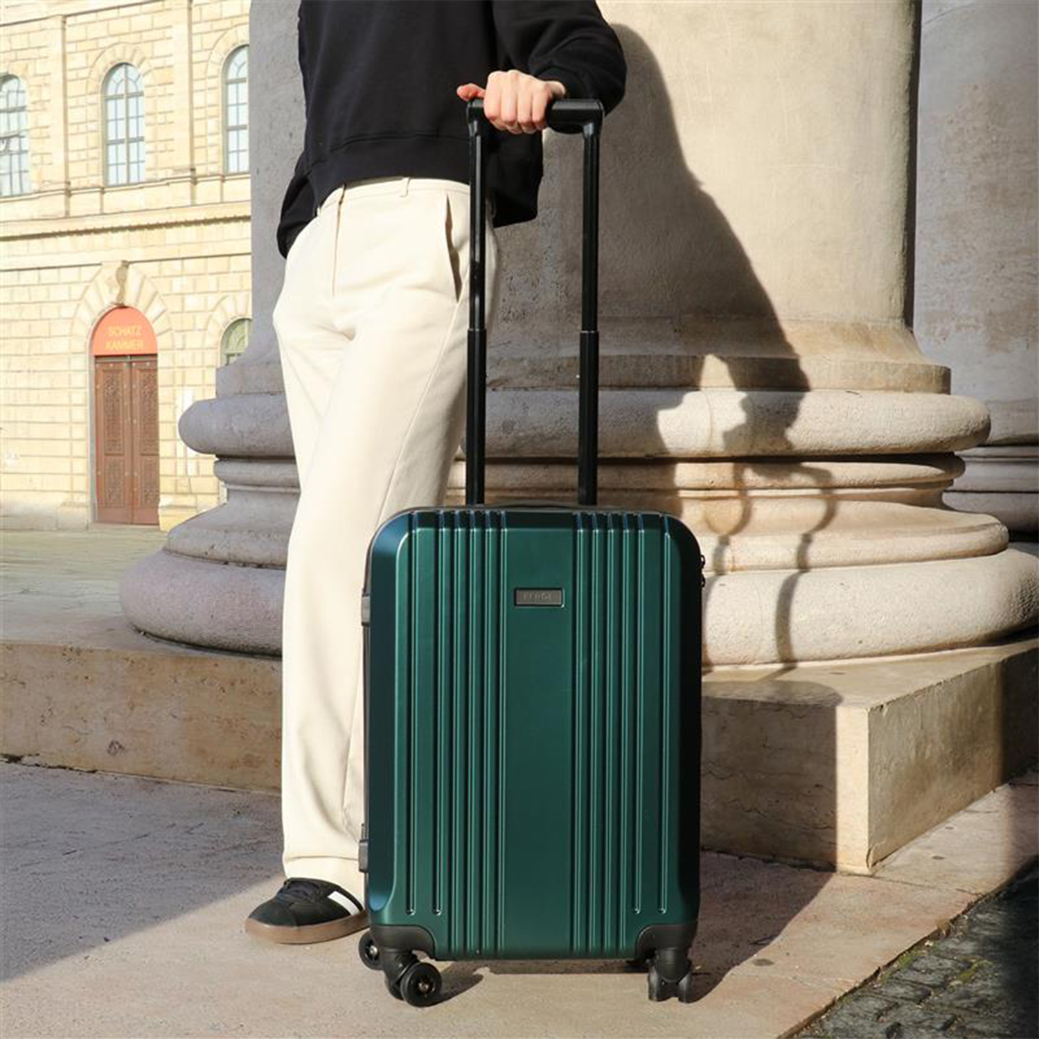 Hand luggage CANNES