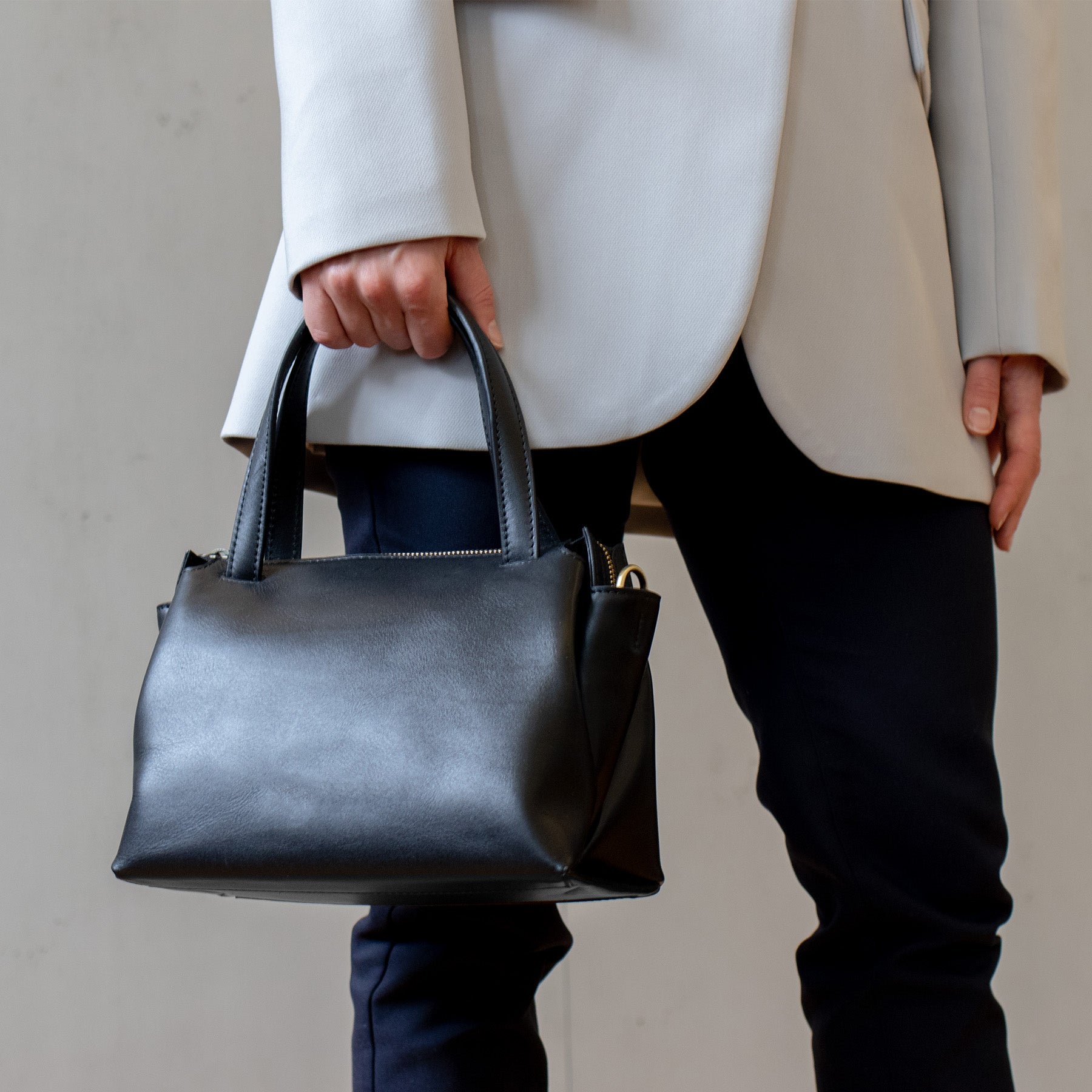 FERGÉ Handtasche Leder ATLANTA schwarz Schultertasche 48540